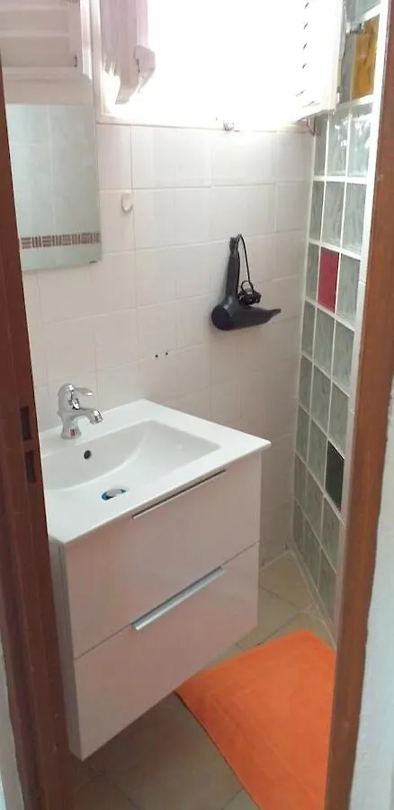 Appartement Moderne Au Coeur De Le Robert 45M² Balcon Prive